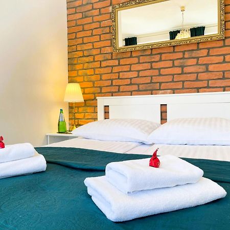 H&T Szeroka 24 Apartman Gdańsk Kültér fotó