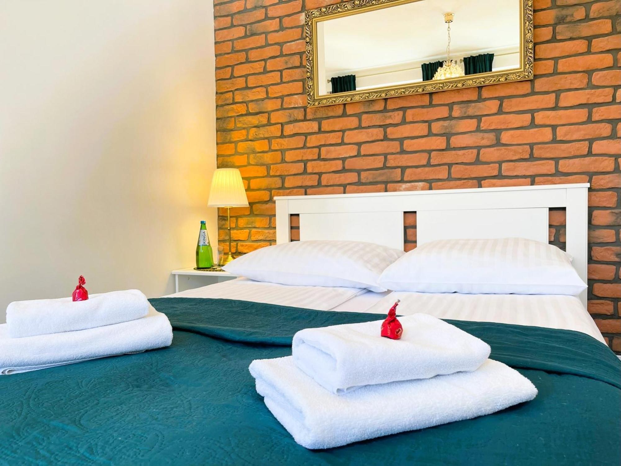 H&T Szeroka 24 Apartman Gdańsk Kültér fotó