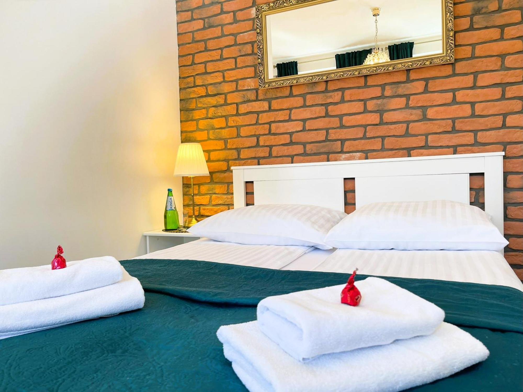 H&T Szeroka 24 Apartman Gdańsk Kültér fotó